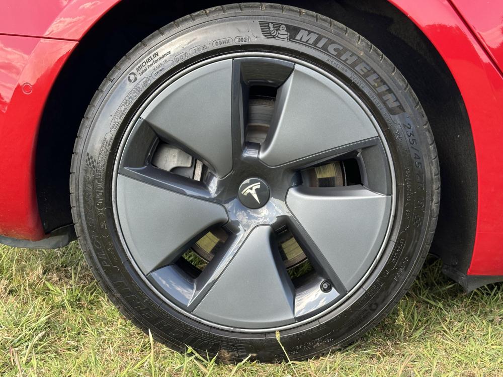 Tesla Model 3 (Dual Motor) Long Range Saloon 4dr Electric Auto 4WDE (346 ps)
