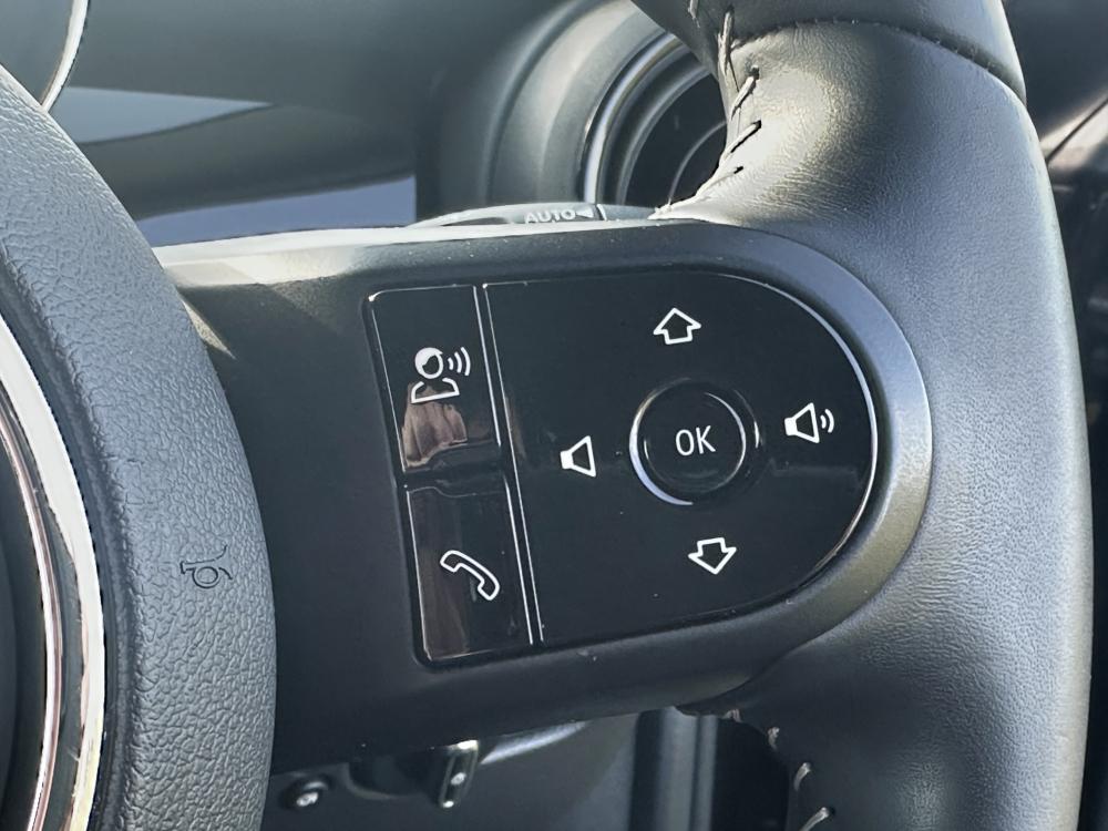 MINI Electric Hatch Cooper SE 32.6kWh Shadow Edition Hatchback 3dr Electric Auto (184 ps)