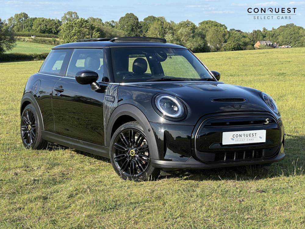 MINI Electric Hatch Cooper SE 32.6kWh Shadow Edition Hatchback 3dr Electric Auto (184 ps)