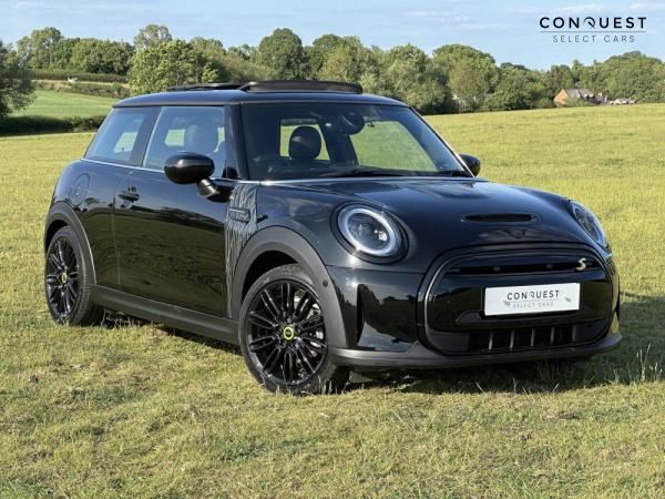 MINI Electric Hatch Cooper SE 32.6kWh Shadow Edition Hatchback 3dr Electric Auto (184 ps)