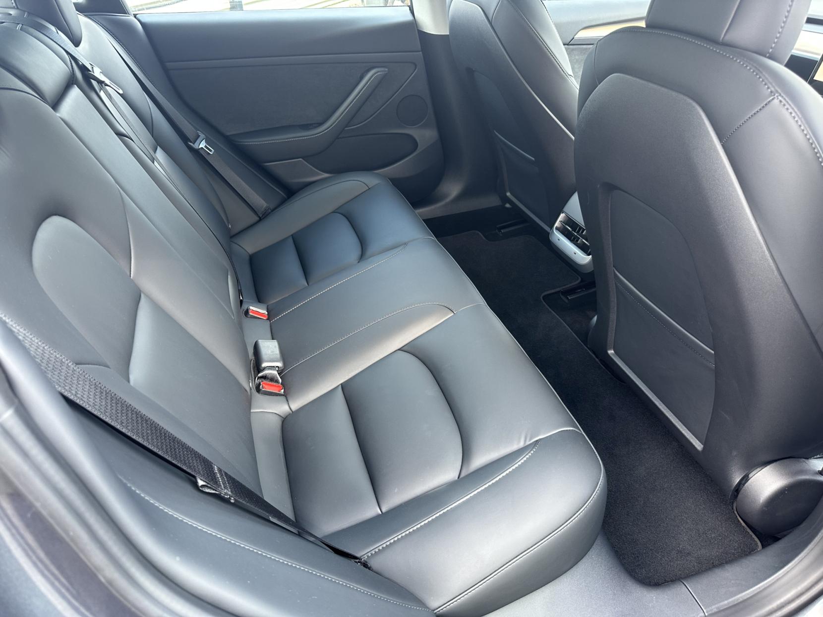 Tesla Model 3 Standard Range Plus Saloon 4dr Electric Auto RWD (241 bhp)