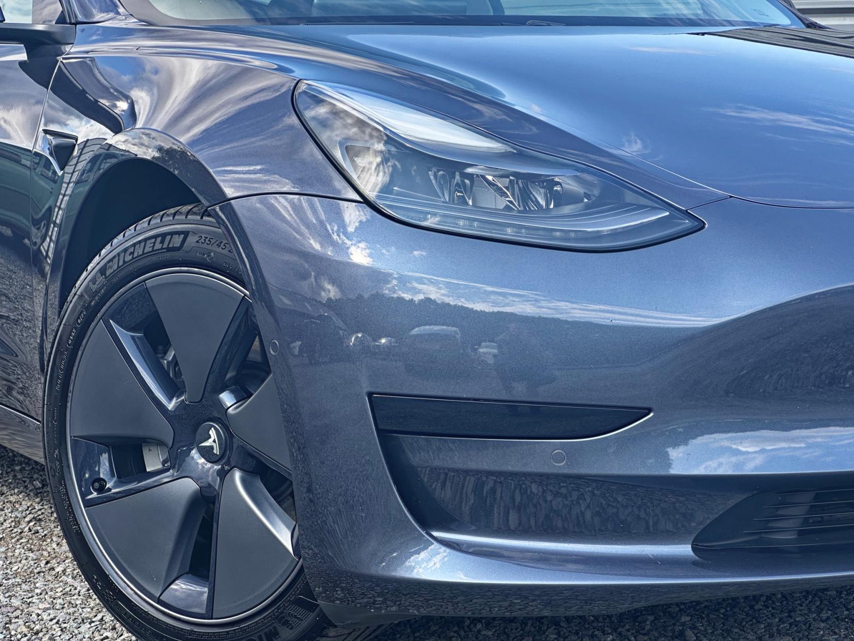 Tesla Model 3 Standard Range Plus Saloon 4dr Electric Auto RWD (241 bhp)