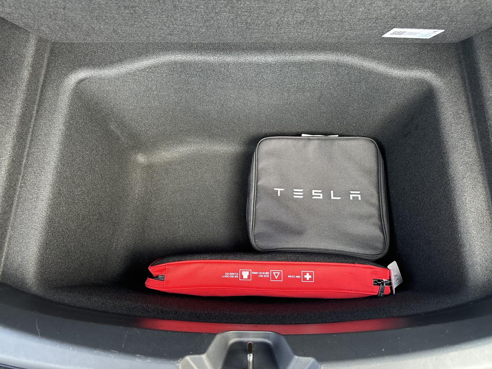 Tesla Model 3 Standard Range Plus Saloon 4dr Electric Auto RWD (241 bhp)