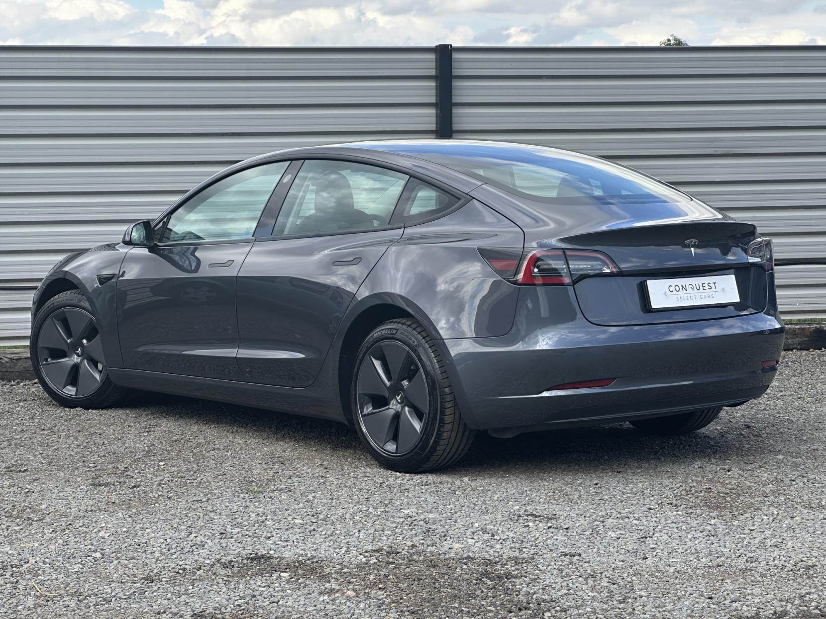 Tesla Model 3 Standard Range Plus Saloon 4dr Electric Auto RWD (241 bhp)