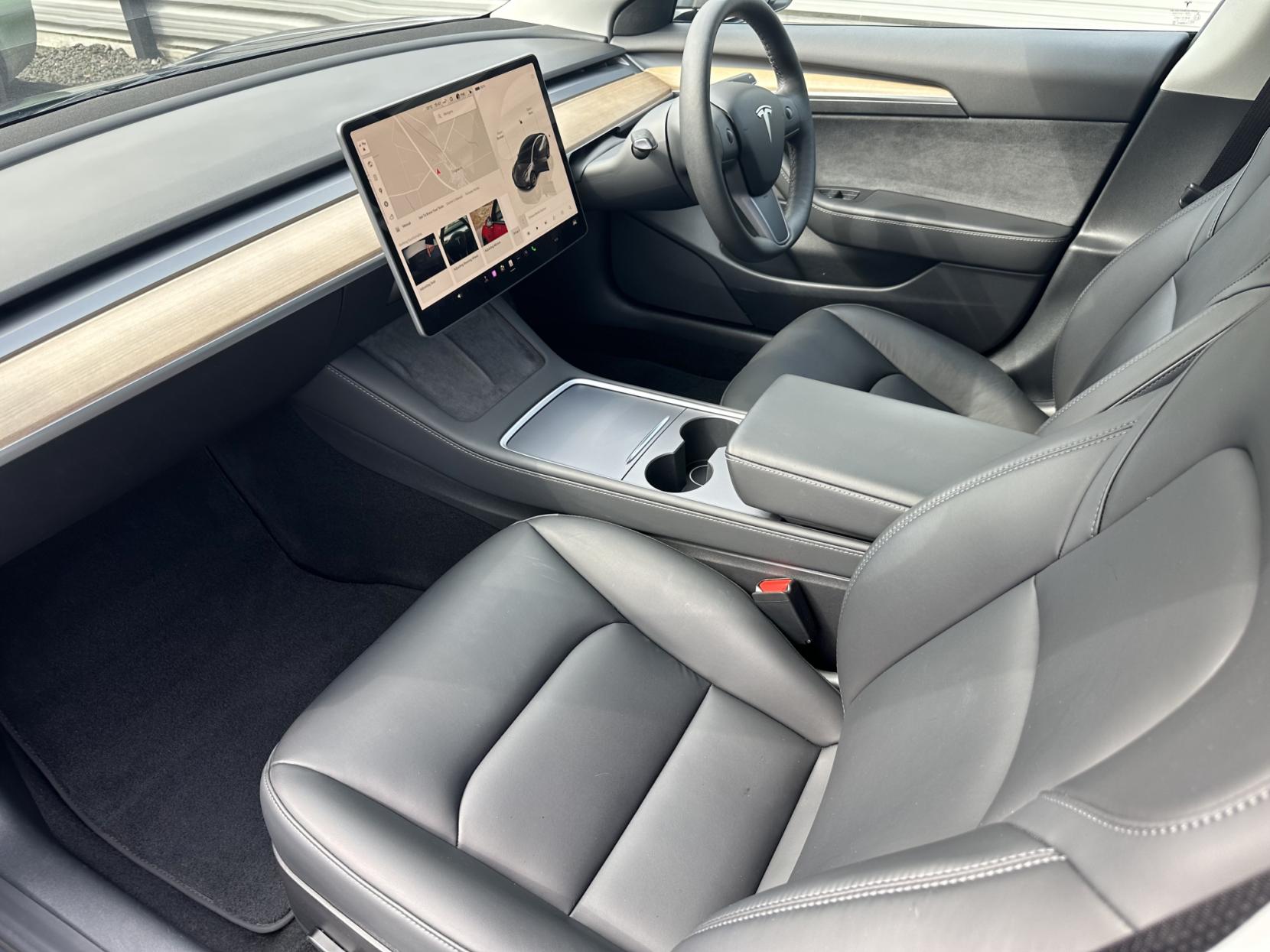 Tesla Model 3 Standard Range Plus Saloon 4dr Electric Auto RWD (241 bhp)