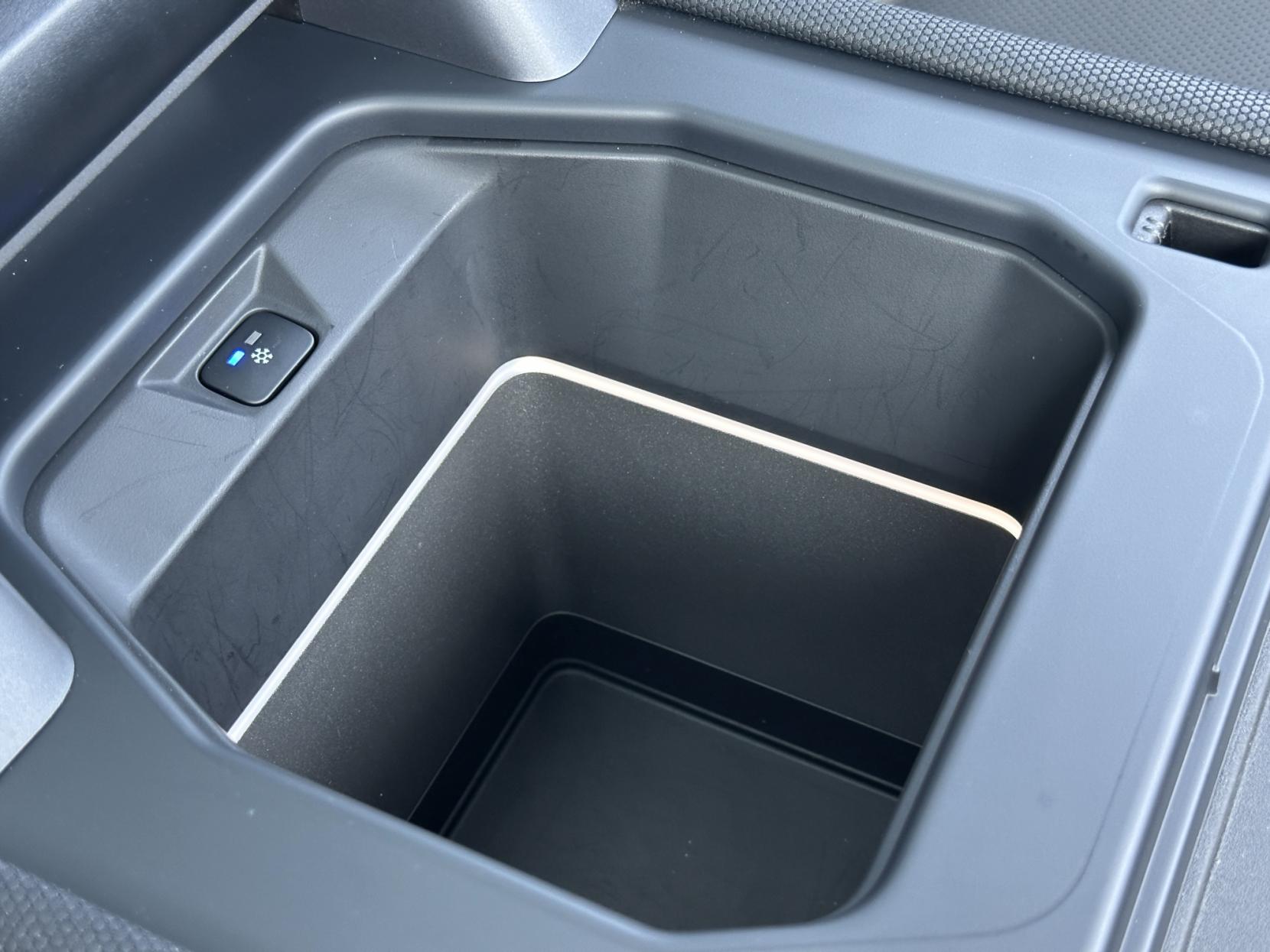 Land Rover Defender 110 3.0 D300 MHEV 75th Limited Edition SUV 5dr Diesel Auto 4WD Euro 6 (s/s) (300 ps)