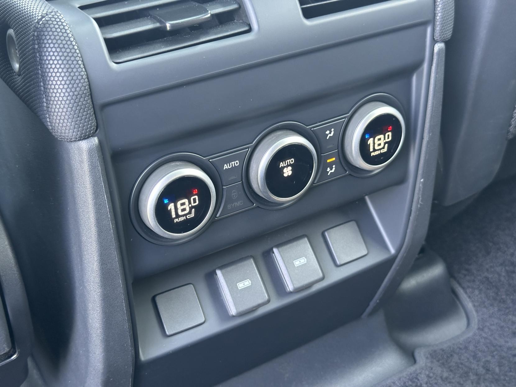 Land Rover Defender 110 3.0 D300 MHEV 75th Limited Edition SUV 5dr Diesel Auto 4WD Euro 6 (s/s) (300 ps)