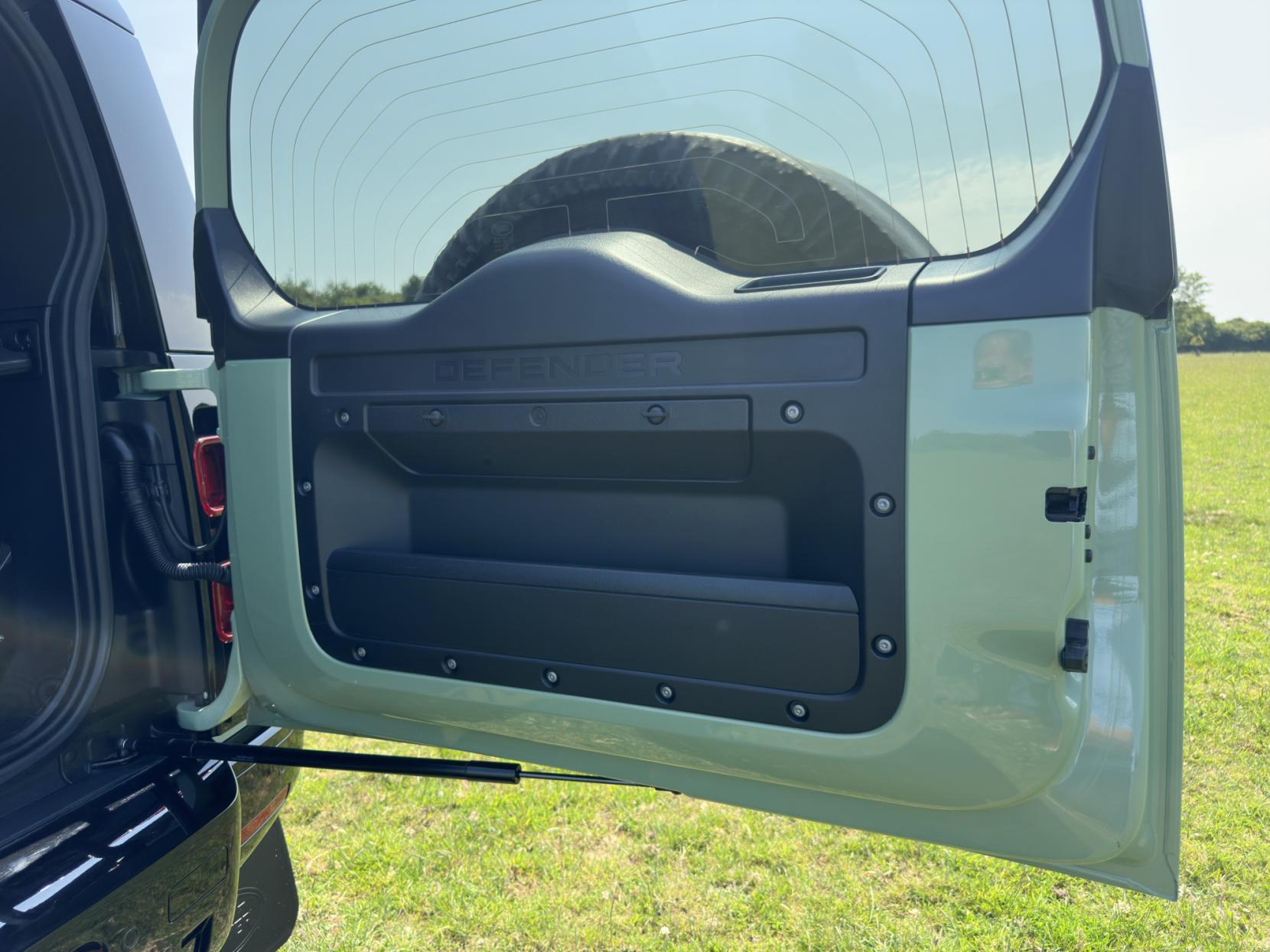 Land Rover Defender 110 3.0 D300 MHEV 75th Limited Edition SUV 5dr Diesel Auto 4WD Euro 6 (s/s) (300 ps)