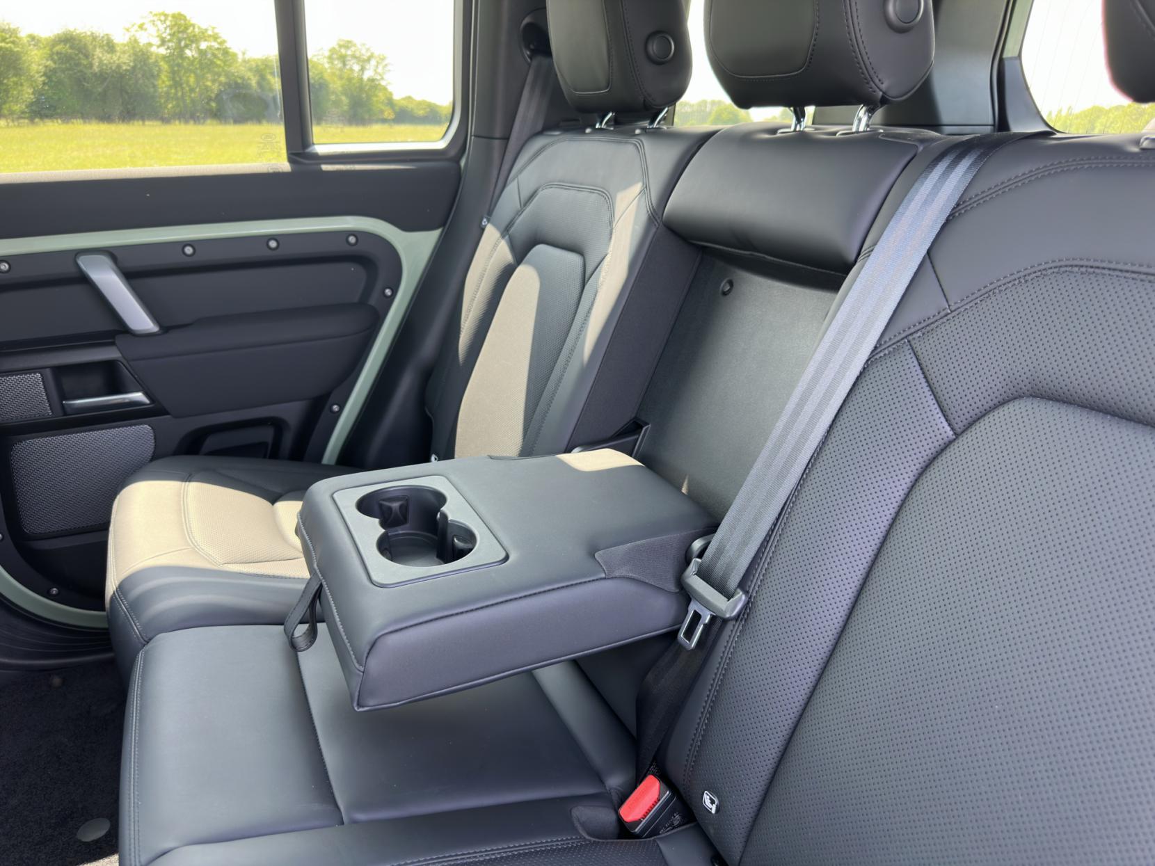 Land Rover Defender 110 3.0 D300 MHEV 75th Limited Edition SUV 5dr Diesel Auto 4WD Euro 6 (s/s) (300 ps)