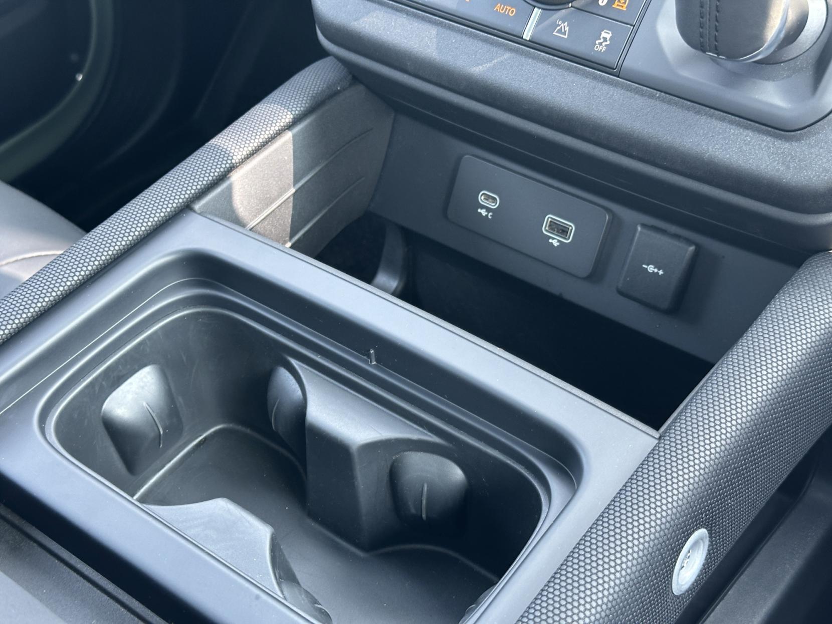 Land Rover Defender 110 3.0 D300 MHEV 75th Limited Edition SUV 5dr Diesel Auto 4WD Euro 6 (s/s) (300 ps)