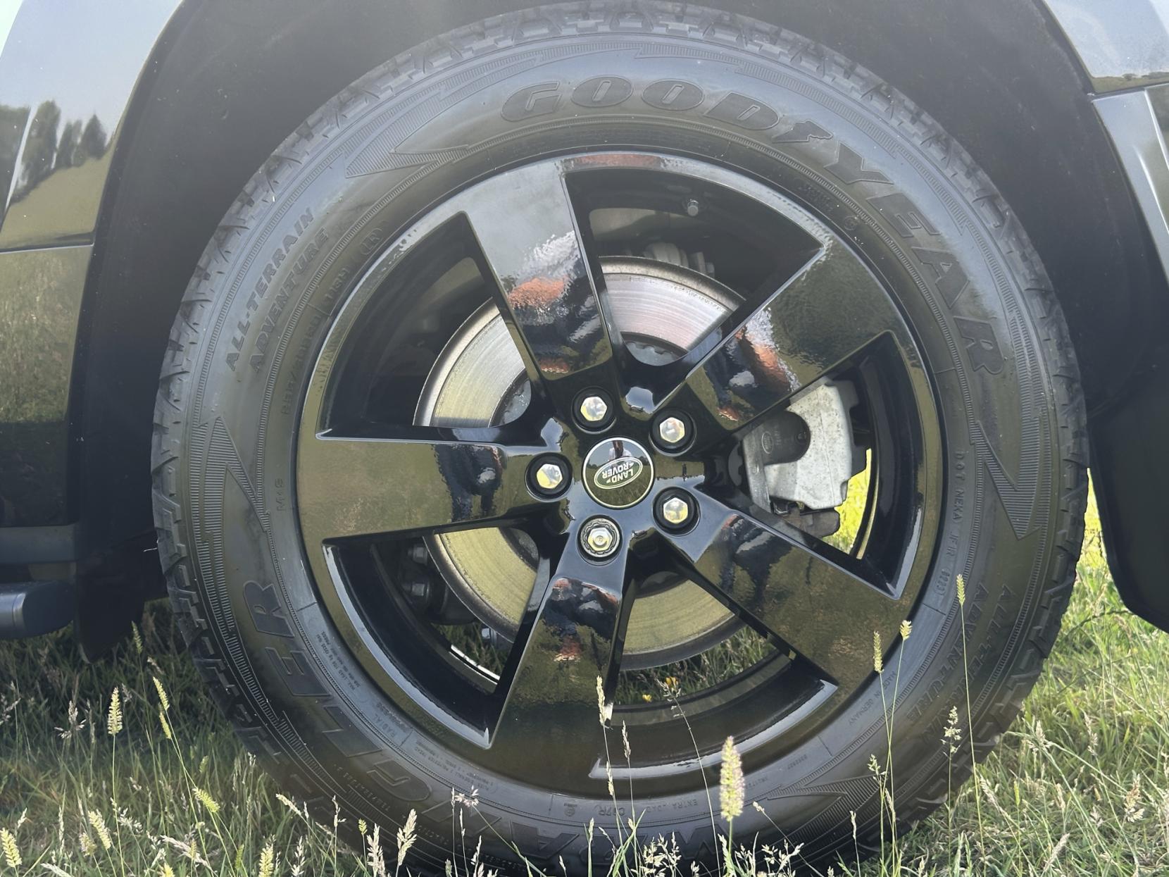 Land Rover Defender 110 3.0 D300 MHEV 75th Limited Edition SUV 5dr Diesel Auto 4WD Euro 6 (s/s) (300 ps)