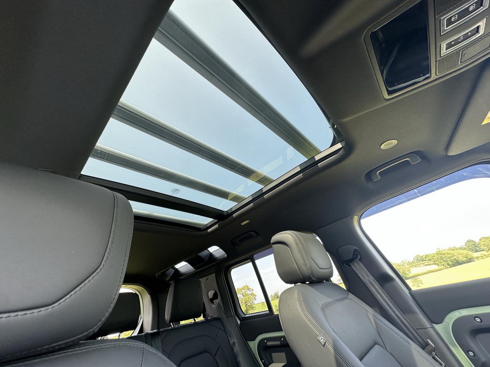 Land Rover Defender 110 3.0 D300 MHEV 75th Limited Edition SUV 5dr Diesel Auto 4WD Euro 6 (s/s) (300 ps)