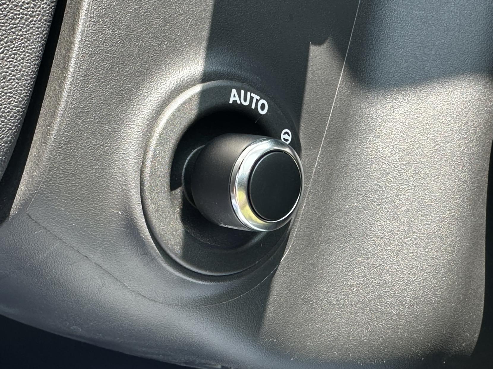 Land Rover Defender 110 3.0 D300 MHEV 75th Limited Edition SUV 5dr Diesel Auto 4WD Euro 6 (s/s) (300 ps)