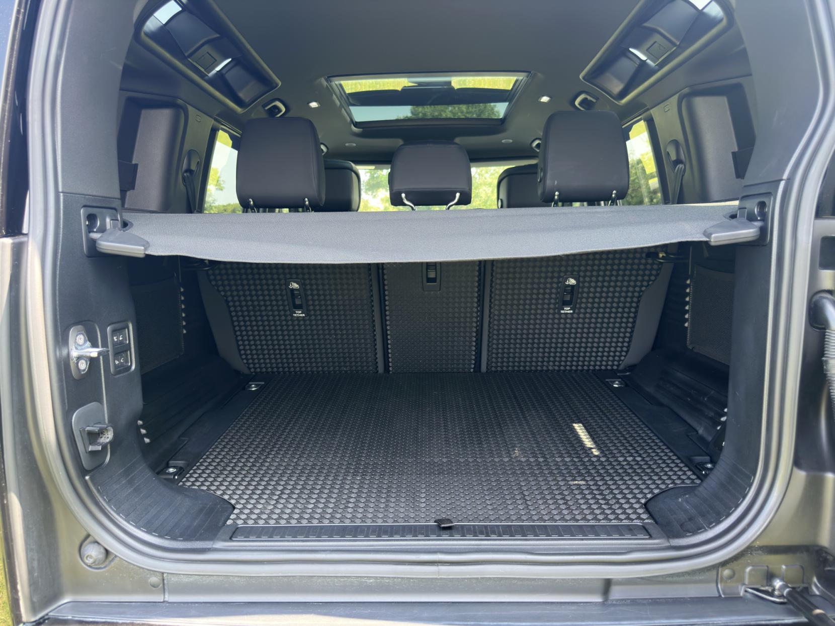 Land Rover Defender 110 3.0 D300 MHEV 75th Limited Edition SUV 5dr Diesel Auto 4WD Euro 6 (s/s) (300 ps)