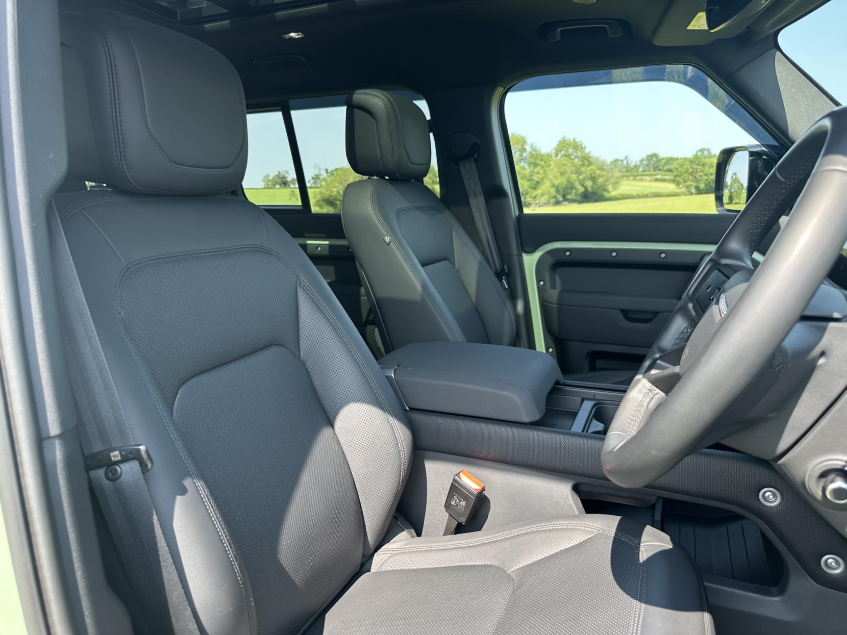 Land Rover Defender 110 3.0 D300 MHEV 75th Limited Edition SUV 5dr Diesel Auto 4WD Euro 6 (s/s) (300 ps)