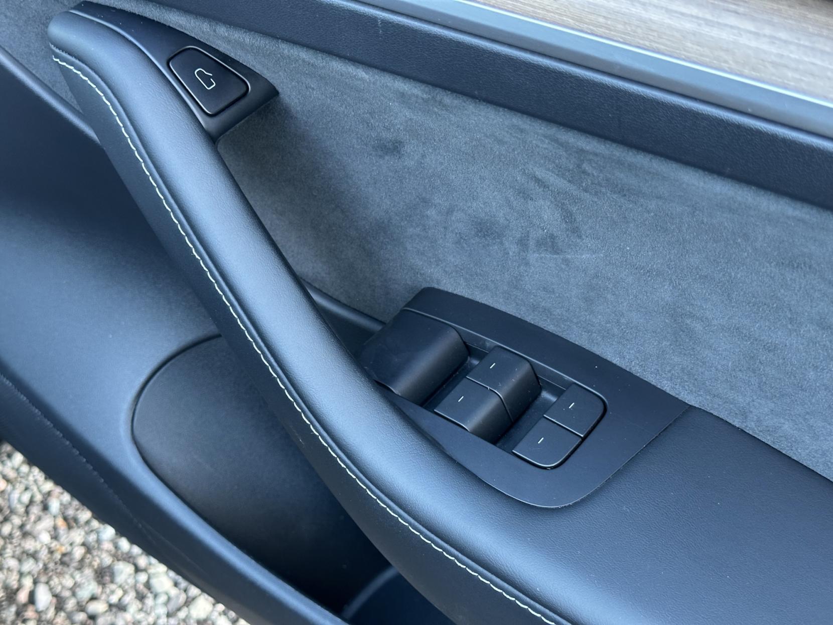 Tesla Model 3 (Dual Motor) Performance Saloon 4dr Electric Auto 4WDE (Performance Upgrade) (449 bhp)