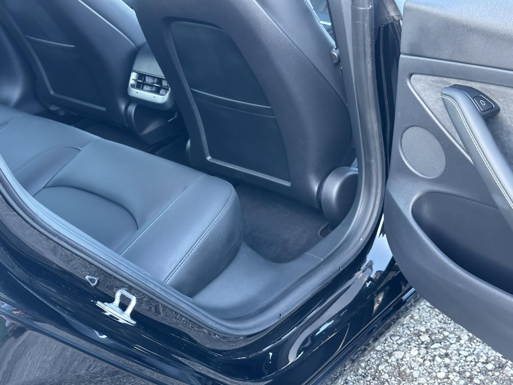 Tesla Model 3 (Dual Motor) Performance Saloon 4dr Electric Auto 4WDE (Performance Upgrade) (449 bhp)