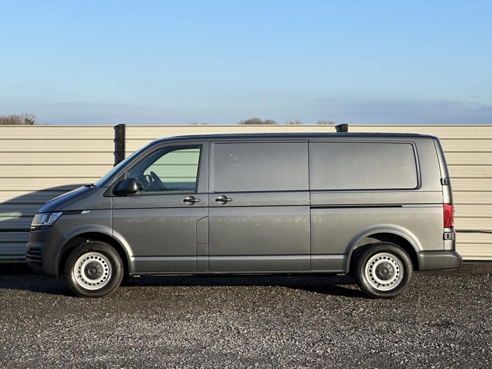 Volkswagen e-Transporter e 110 37.3kWh Panel Van 5dr Electric Auto LWB (110 ps)