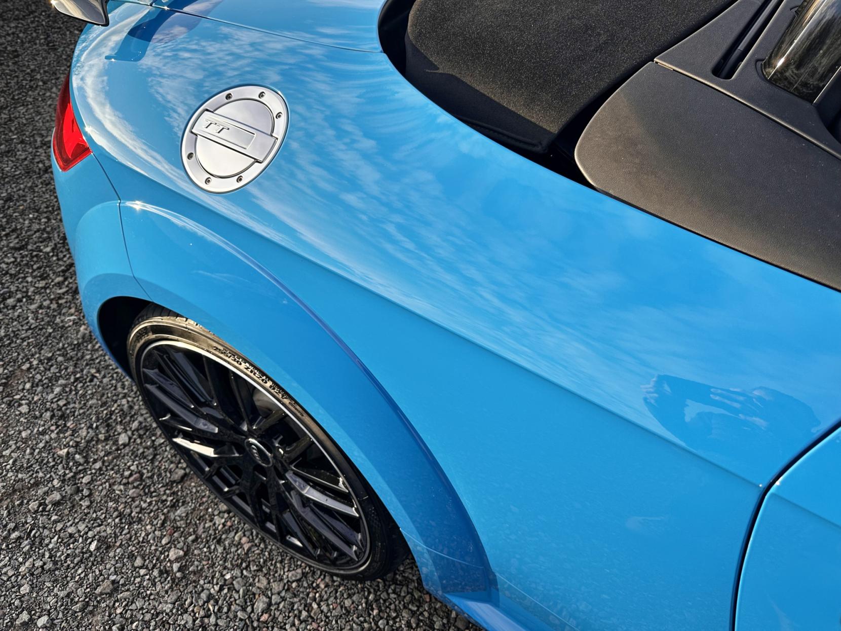 Audi TT 2.0 TFSI 40 Black Edition Roadster 2dr Petrol S Tronic Euro 6 (s/s) (197 ps)