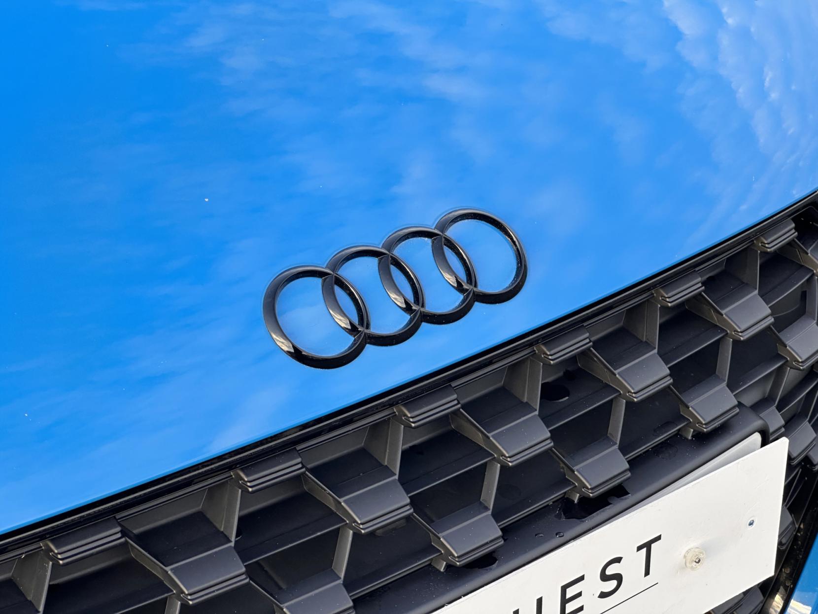 Audi TT 2.0 TFSI 40 Black Edition Roadster 2dr Petrol S Tronic Euro 6 (s/s) (197 ps)