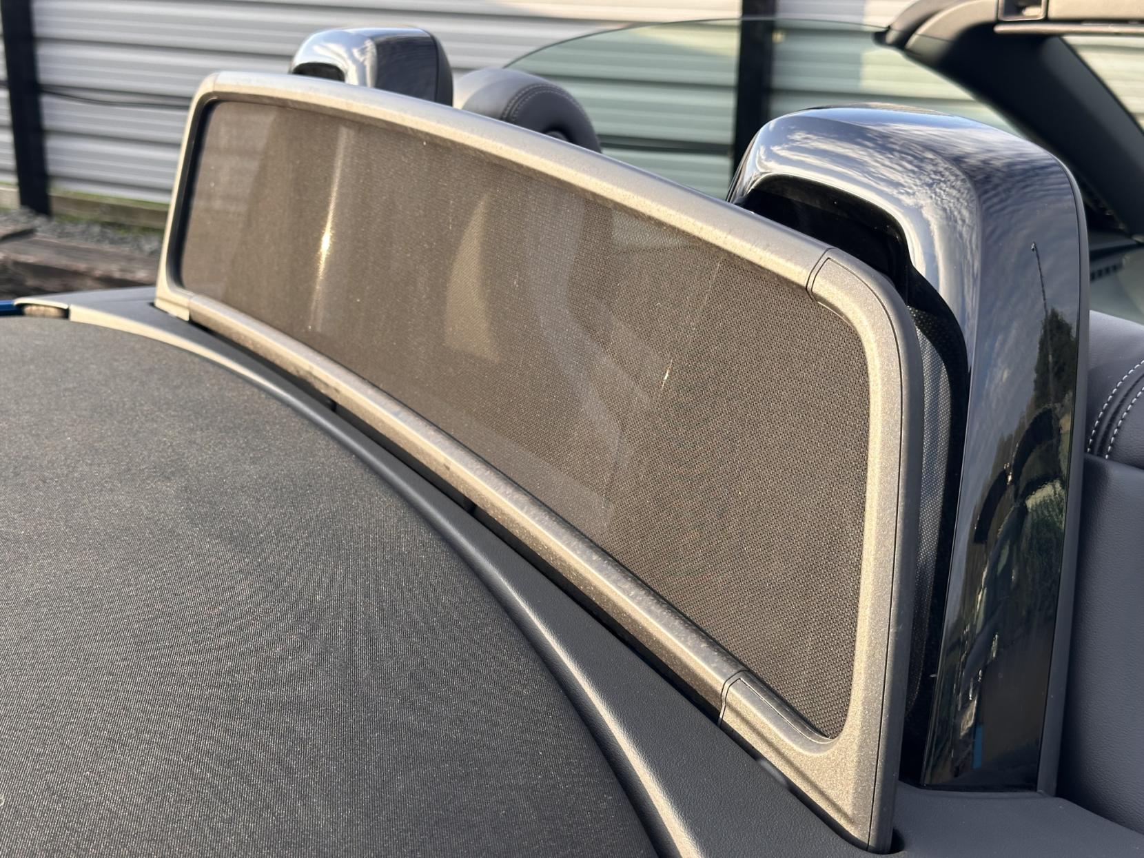 Audi TT 2.0 TFSI 40 Black Edition Roadster 2dr Petrol S Tronic Euro 6 (s/s) (197 ps)