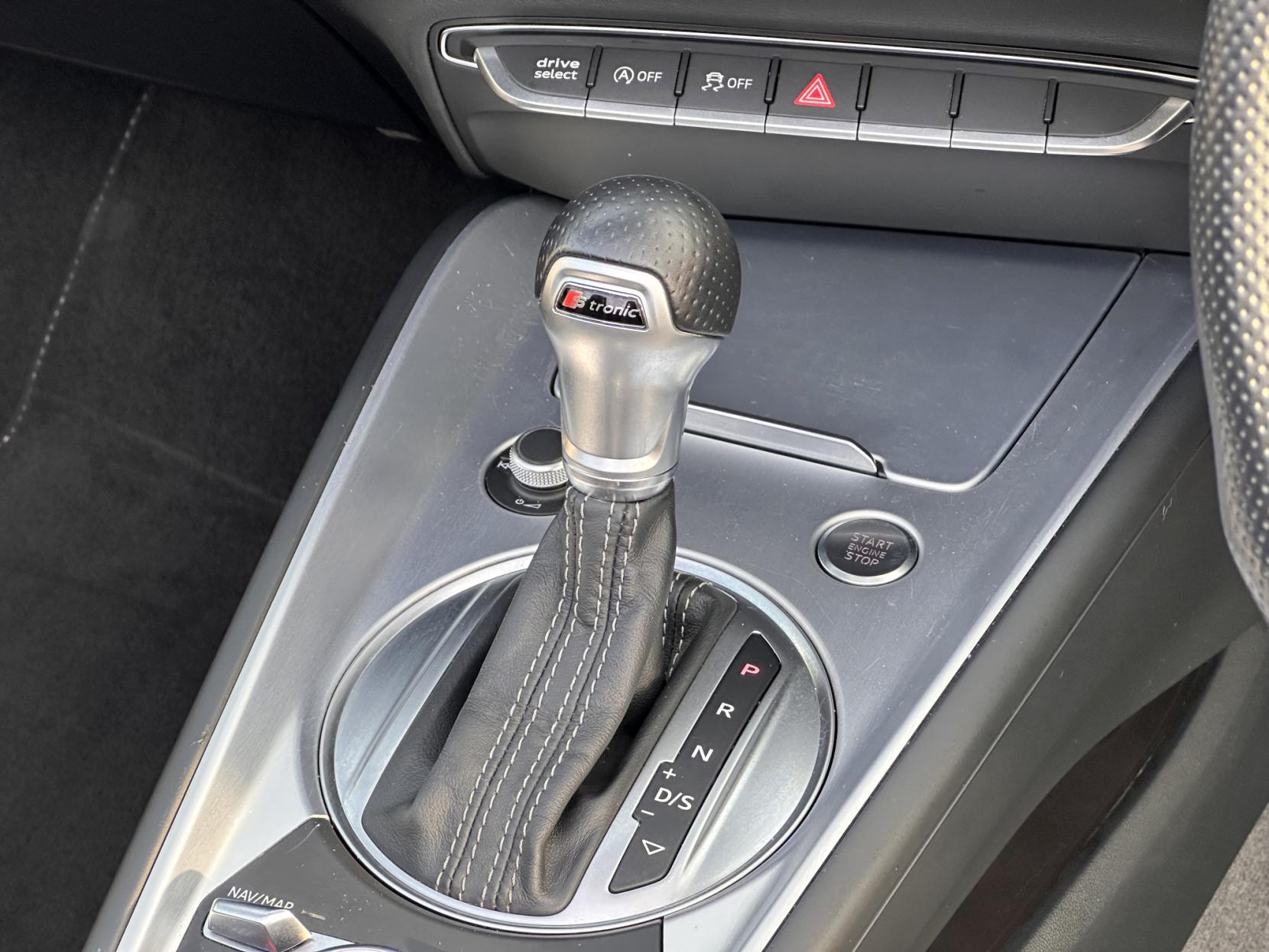 Audi TT 2.0 TFSI 40 Black Edition Roadster 2dr Petrol S Tronic Euro 6 (s/s) (197 ps)