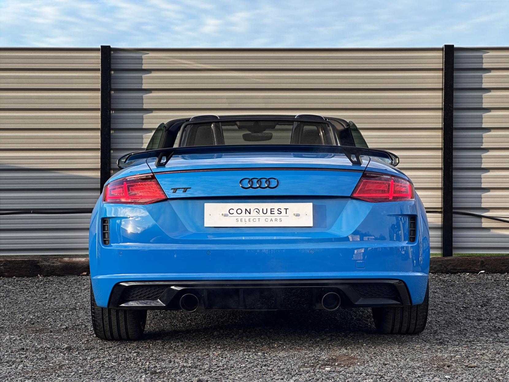Audi TT 2.0 TFSI 40 Black Edition Roadster 2dr Petrol S Tronic Euro 6 (s/s) (197 ps)