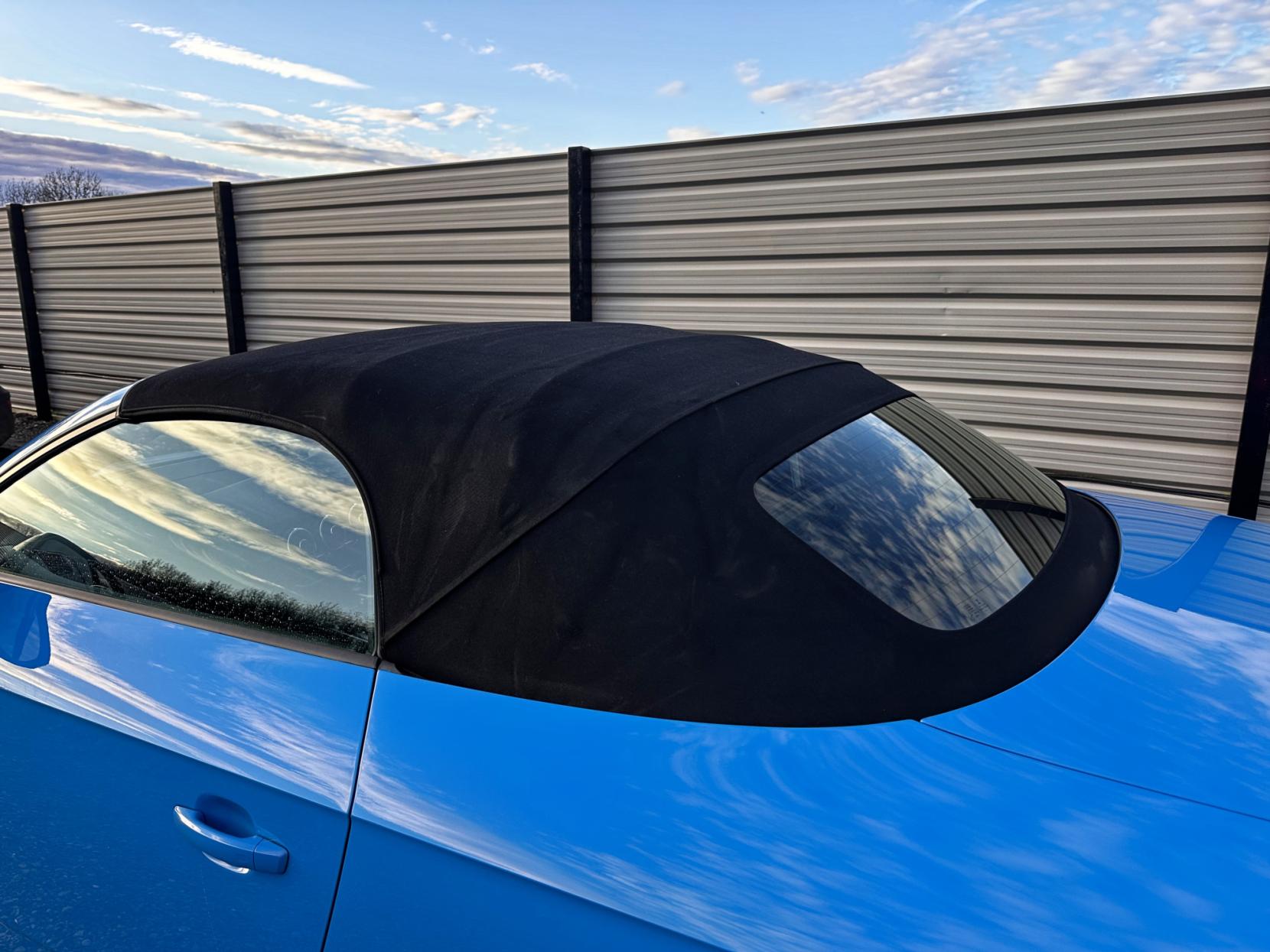 Audi TT 2.0 TFSI 40 Black Edition Roadster 2dr Petrol S Tronic Euro 6 (s/s) (197 ps)