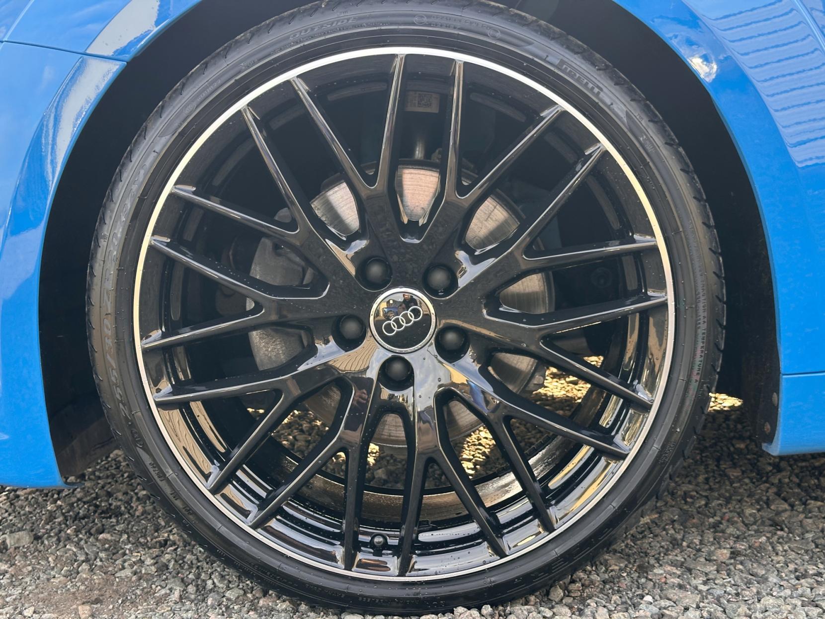 Audi TT 2.0 TFSI 40 Black Edition Roadster 2dr Petrol S Tronic Euro 6 (s/s) (197 ps)