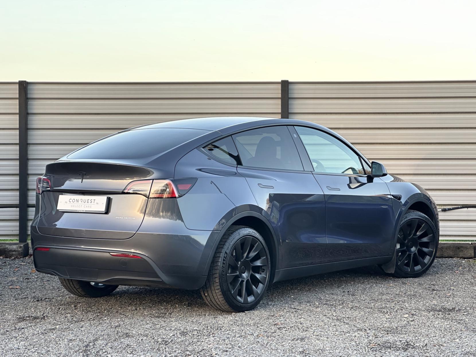 Tesla Model Y (Dual Motor) Long Range SUV 5dr Electric Auto 4WDE (384 bhp)
