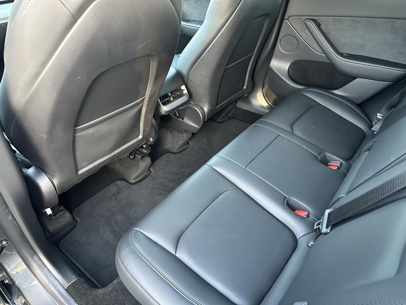 Tesla Model Y (Dual Motor) Long Range SUV 5dr Electric Auto 4WDE (384 bhp)