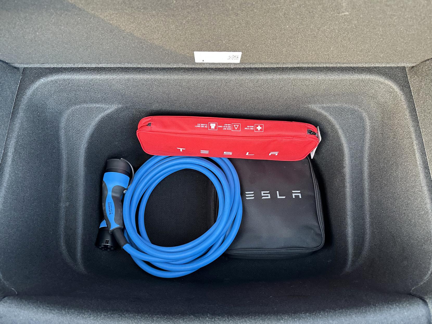 Tesla Model Y (Dual Motor) Long Range SUV 5dr Electric Auto 4WDE (384 bhp)