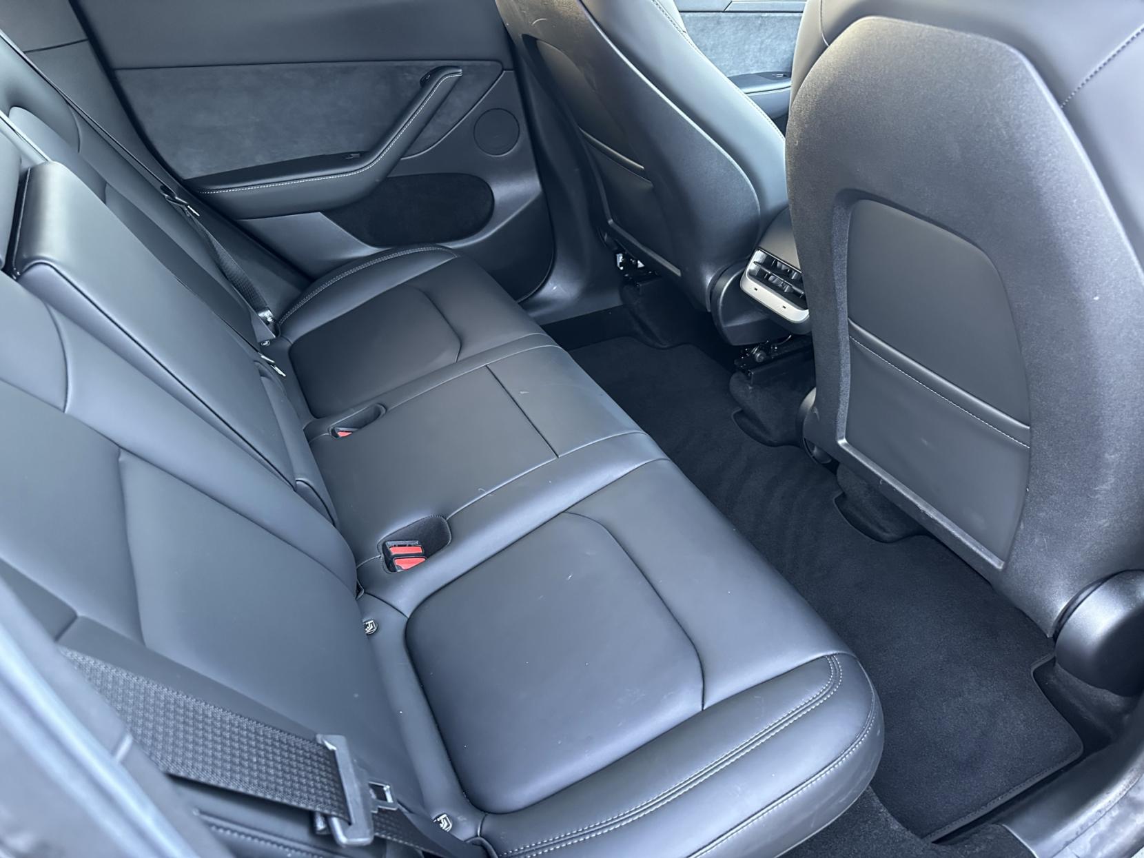 Tesla Model Y (Dual Motor) Long Range SUV 5dr Electric Auto 4WDE (384 bhp)