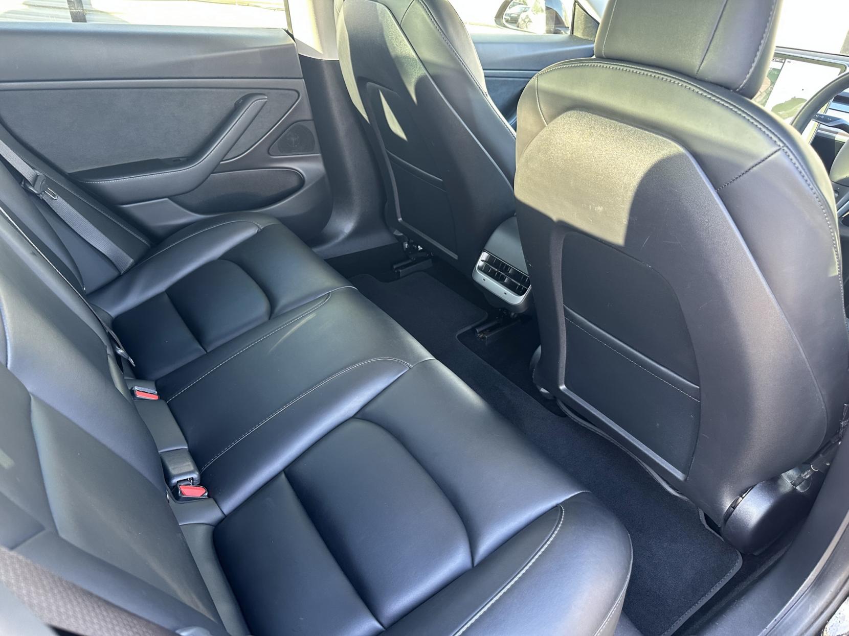 Tesla Model 3 Standard Range Plus Saloon 4dr Electric Auto RWD (241 bhp)