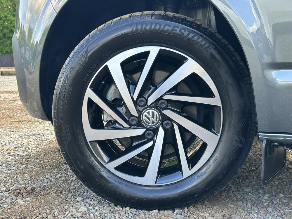 Volkswagen California 2.0 TDI Surf Camper 4dr Diesel DSG Euro 6 (s/s) (150 ps)