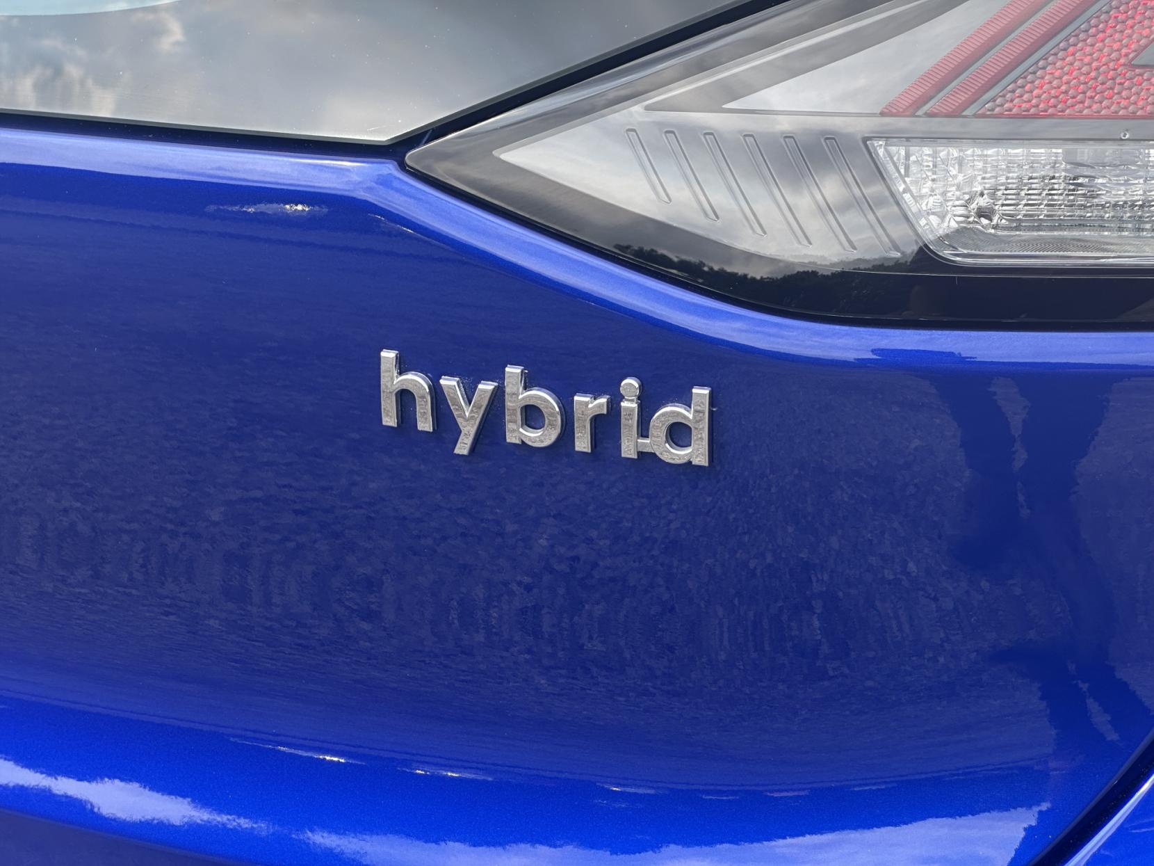 Hyundai IONIQ 1.6 h-GDi Premium Hatchback 5dr Petrol Hybrid DCT Euro 6 (s/s) (141 ps)