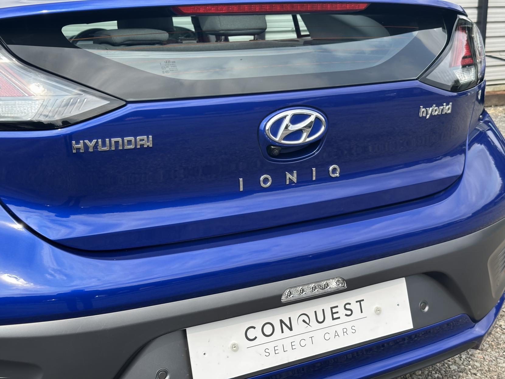 Hyundai IONIQ 1.6 h-GDi Premium Hatchback 5dr Petrol Hybrid DCT Euro 6 (s/s) (141 ps)