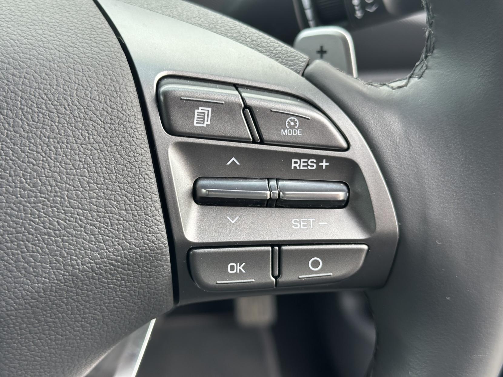 Hyundai IONIQ 1.6 h-GDi Premium Hatchback 5dr Petrol Hybrid DCT Euro 6 (s/s) (141 ps)